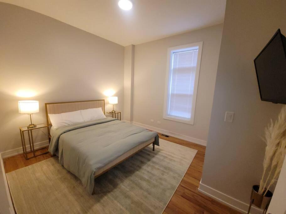 Luxurious Downtown 3 Bed 2 Bth Chicago Exterior photo